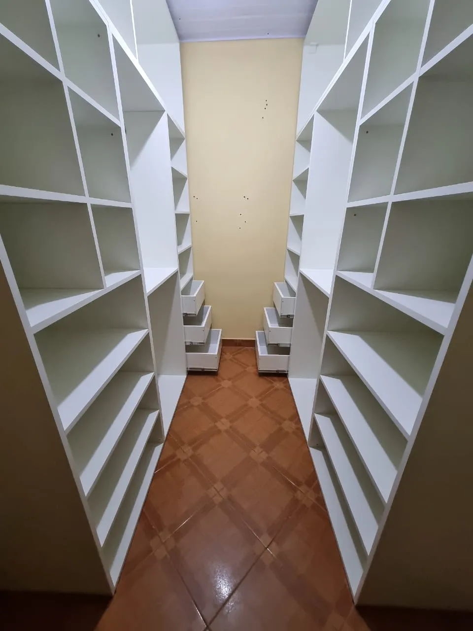 Vestidores a medida en melamina
